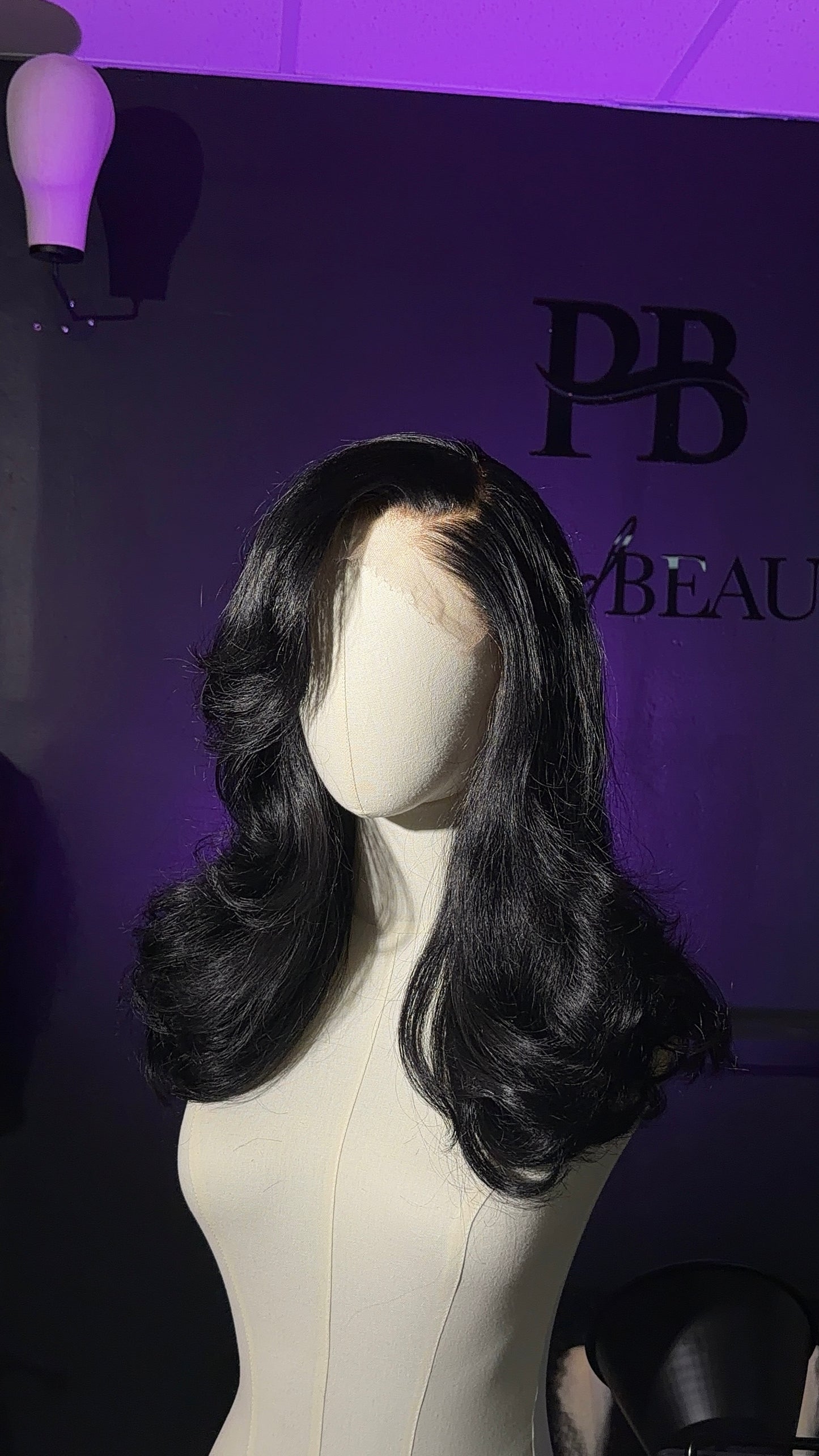 "Paris" - 18" Body Wave (Large - 5x5 Closure) RTS